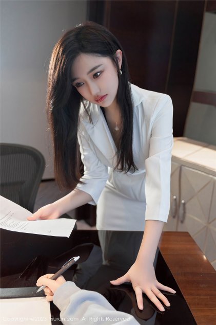 十八禁漫画之爆乳课老师