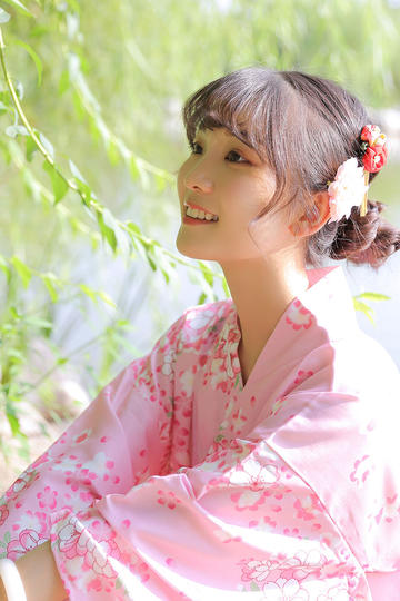 盖尔加朵裸乳无打码